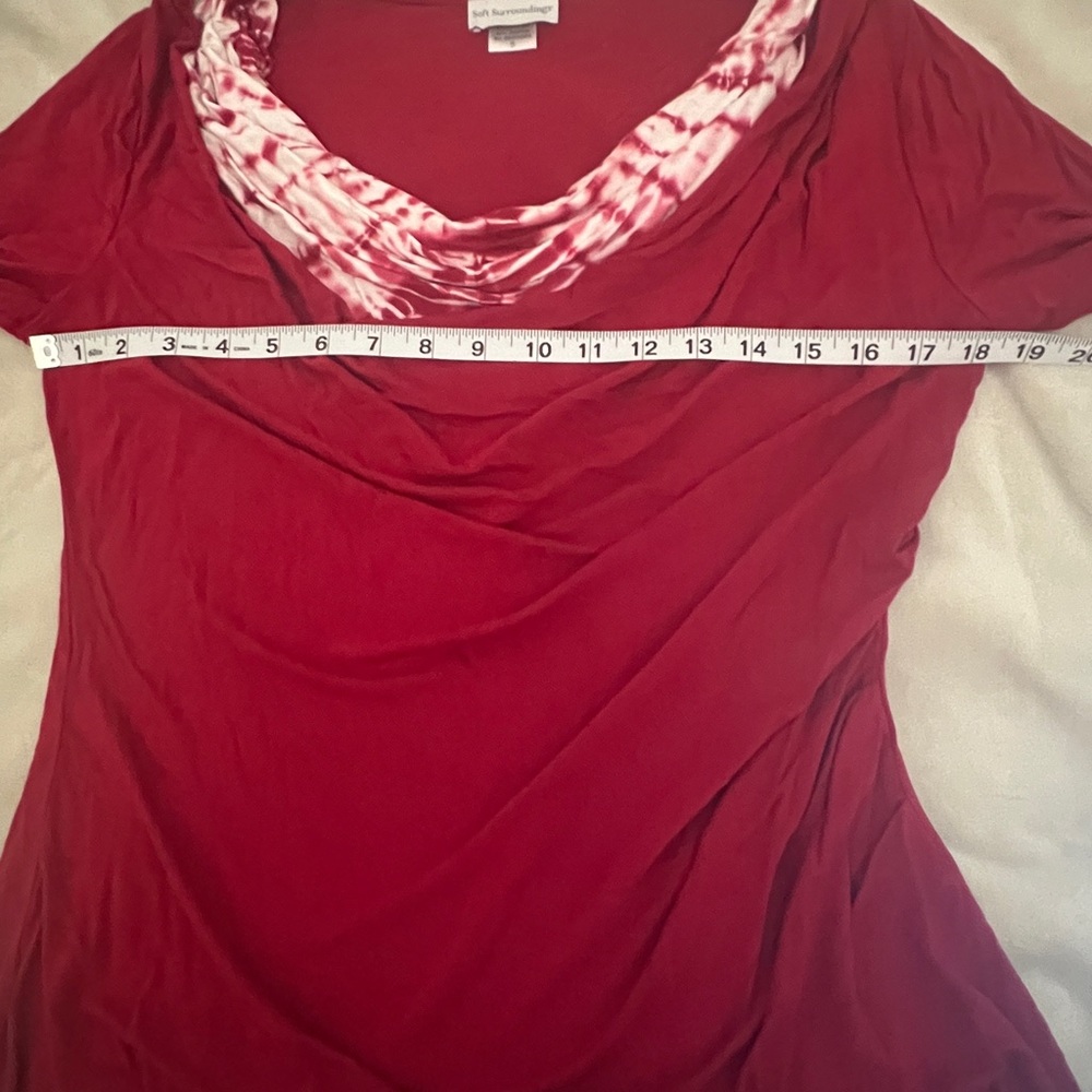 SOFT SURROUNDINGS Red Short Sleeve Size S Tie Dye Cowl‎ Neck A8 - Picture 3 of 7